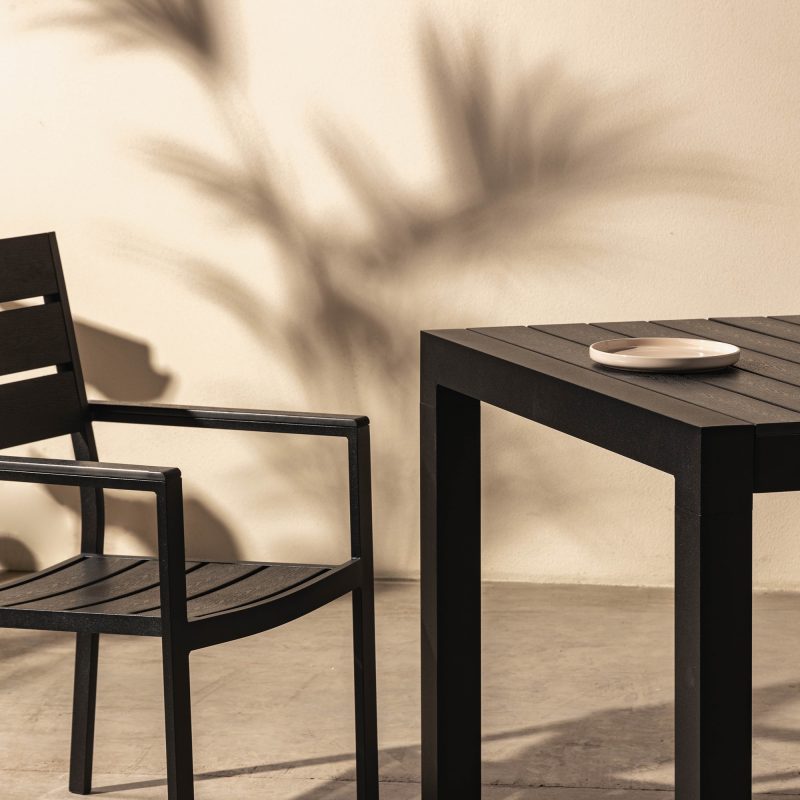 Drillo hagestol, aluminium, svart, polywood