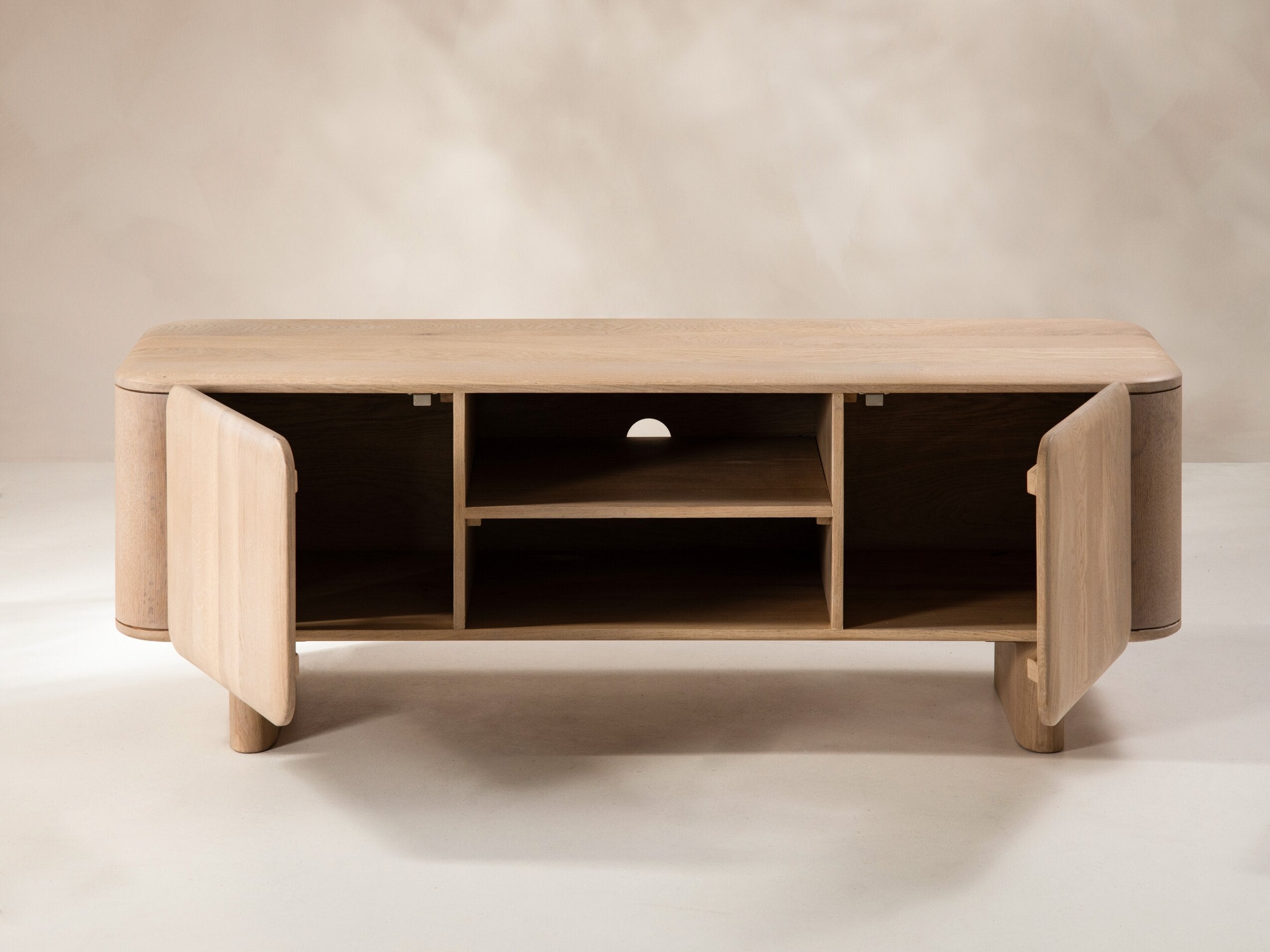 Micadoni-MIC_RTV_140x45_F1_AGGIE1-4