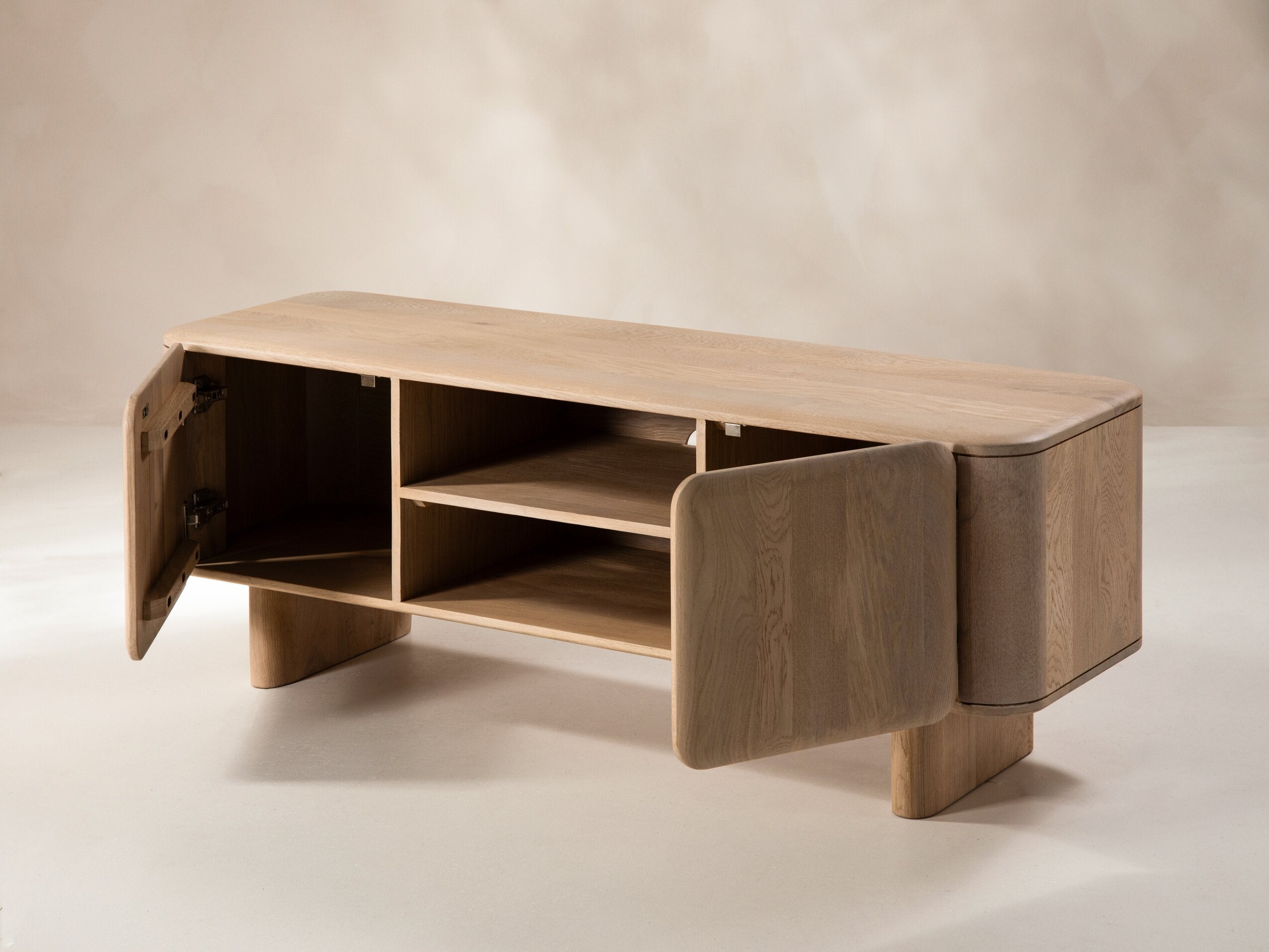 Micadoni-MIC_RTV_140x45_F1_AGGIE1-6