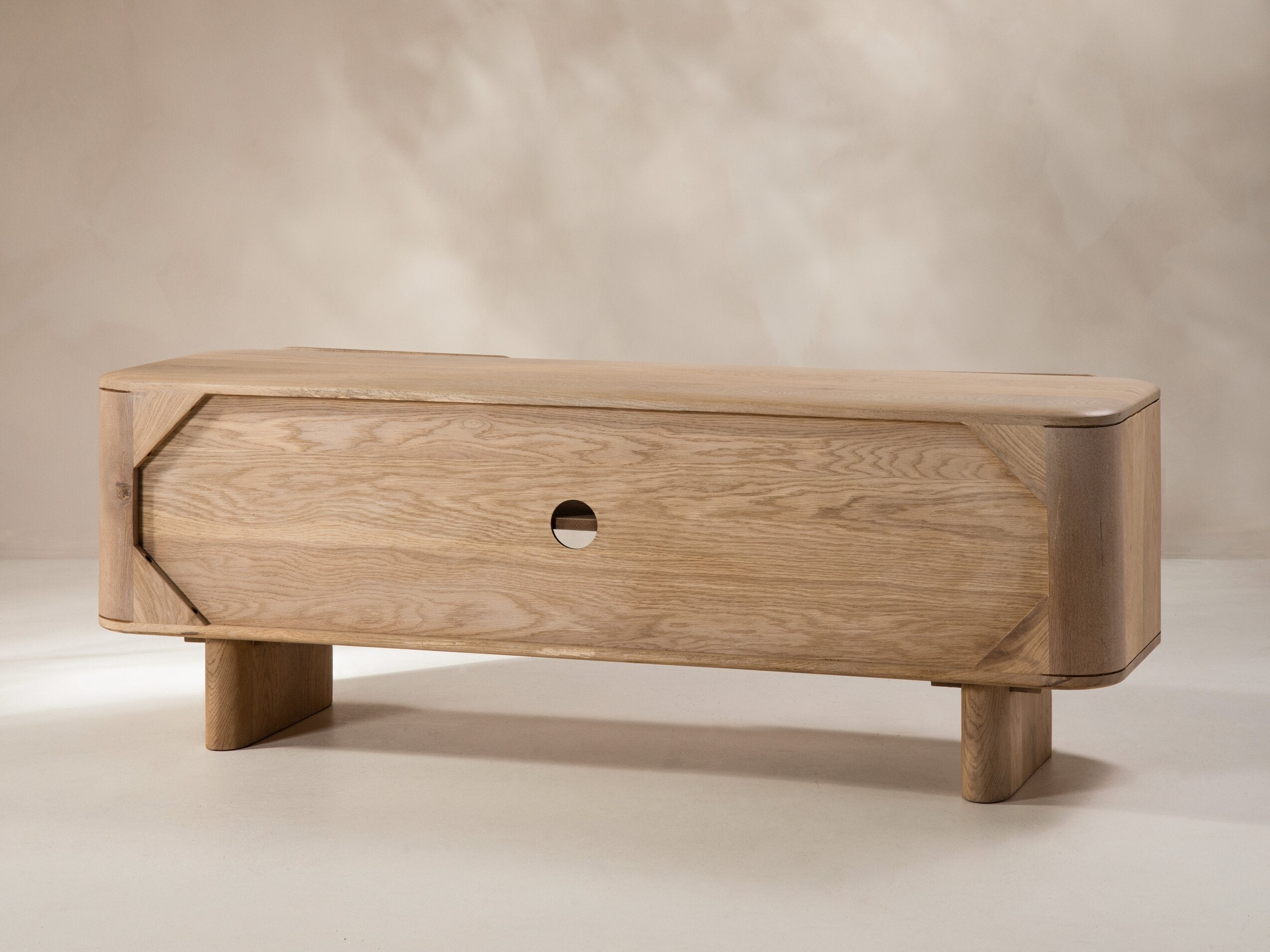 Micadoni-MIC_RTV_140x45_F1_AGGIE1-8