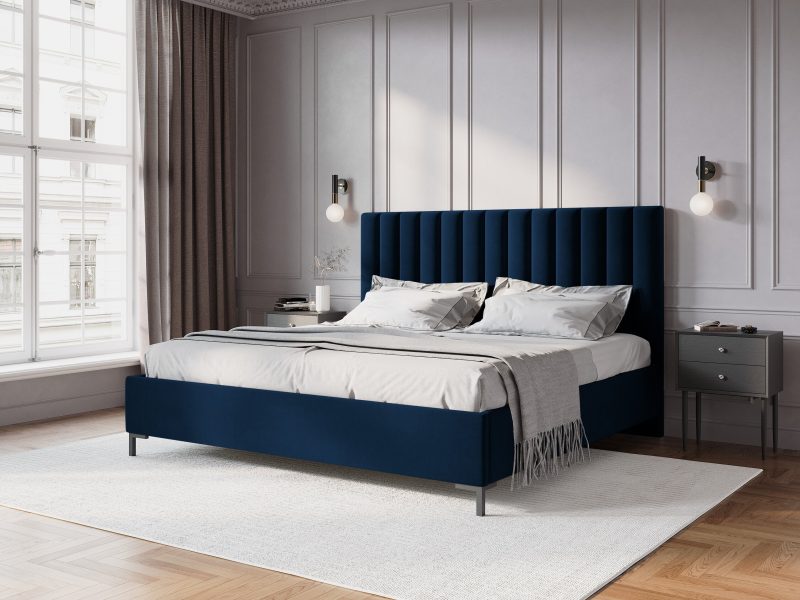 Allison seng 160x200 – royal blå velur med dekorativ hodegavl og oppbevaring