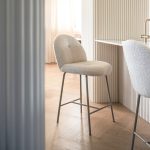 hoker-barowy-fiori-jasnobezowy-oble-ksztalty-824.jpg