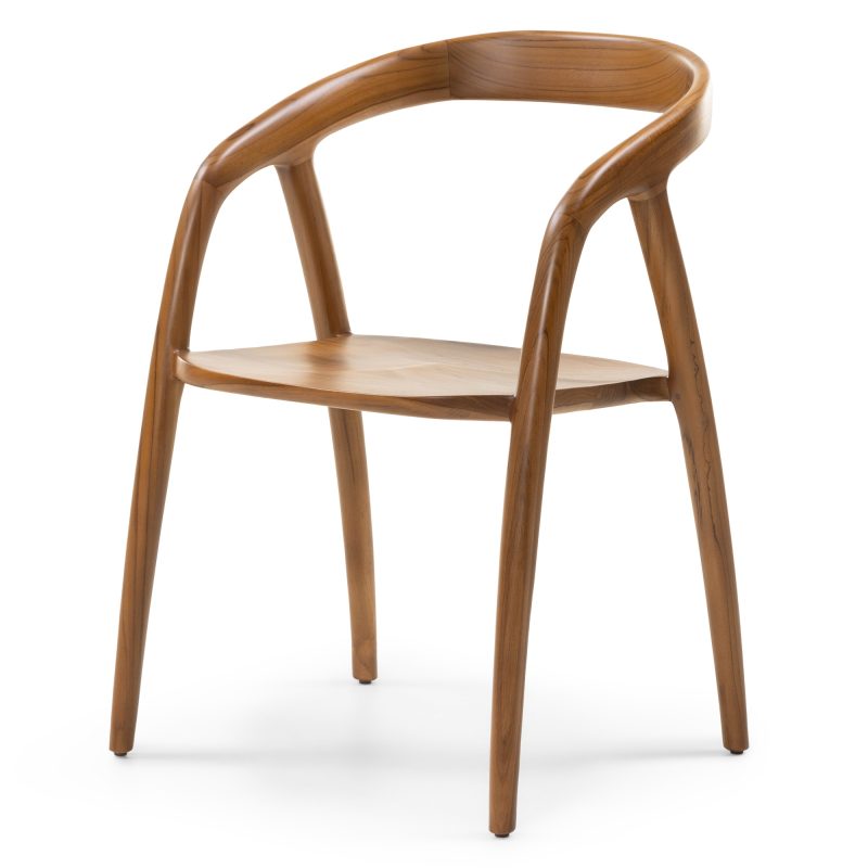 SANDE – Spisestol i naturlig teak med håndlaget uttrykk